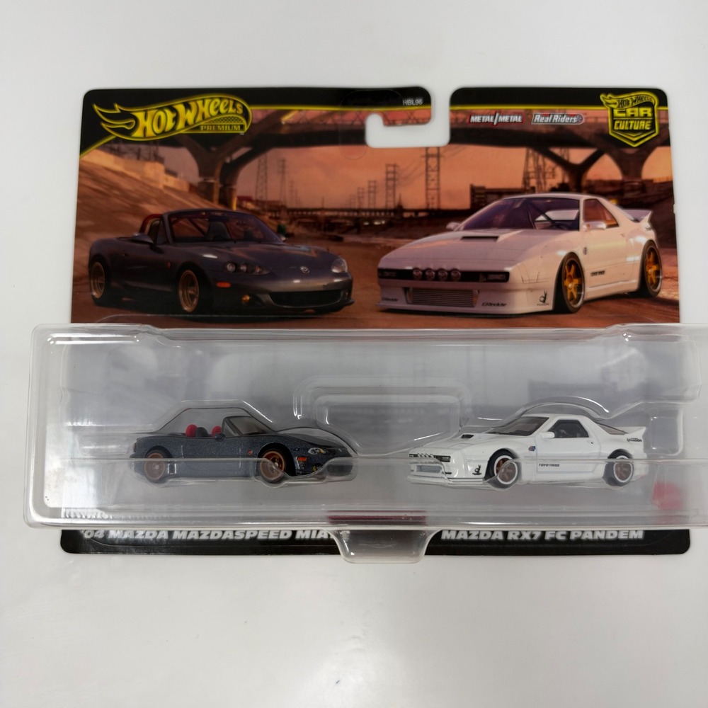 Hot Wheels Premium Car Culture 2-Pack 04 Mazda Mazdaspeed Miata RX7 FC Pandem